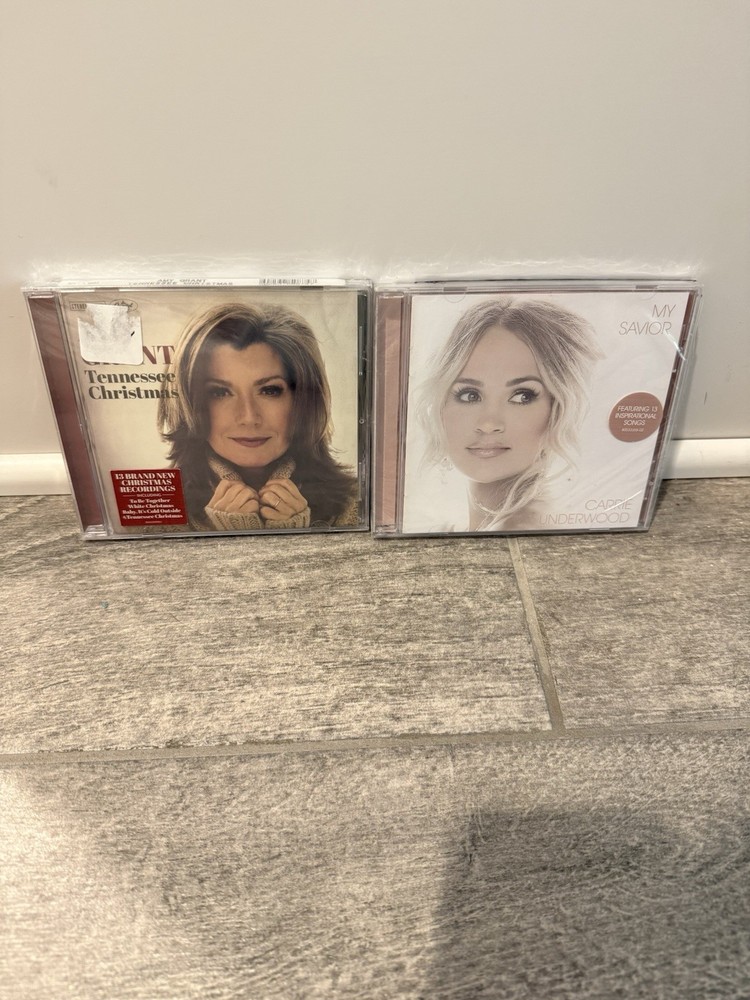 Lot of 2 Christian CDs Amy Grant Tennessee Christmas & Carrie Underwood My Savi…