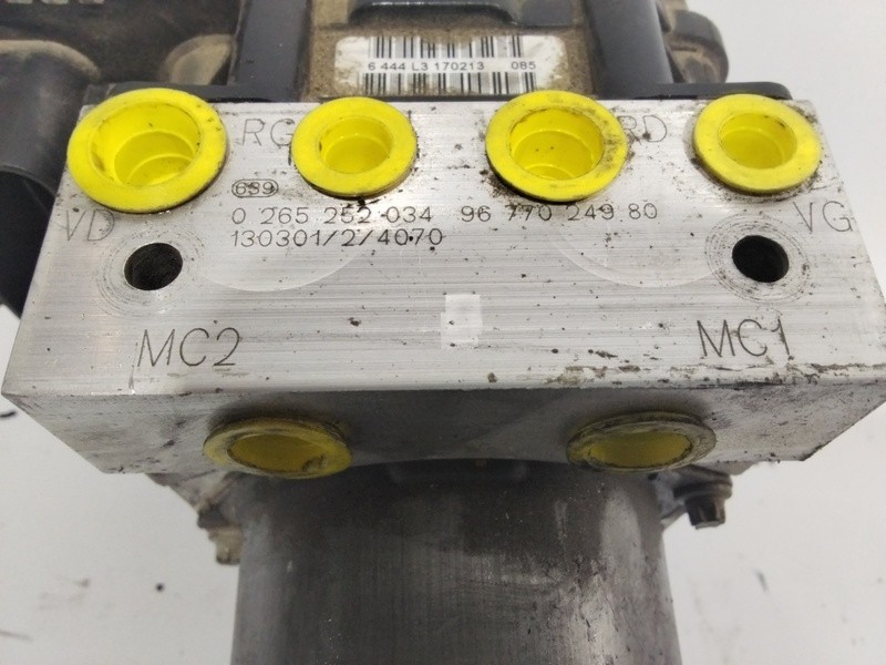 9677024980 abs Citroen C4 sedan cool 2008 1739601