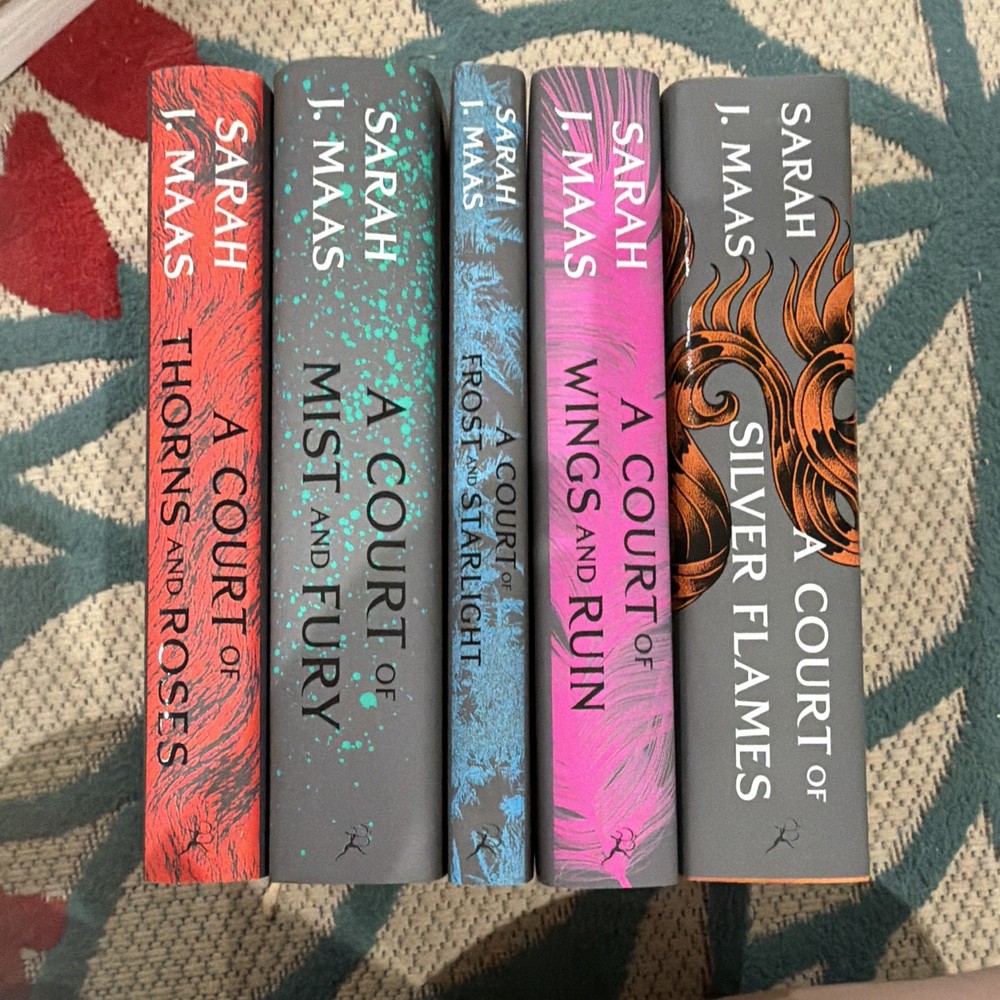 Sarah J. Maas A Court of Thorns and Roses Series Hardcover Box Set Bloomsbury