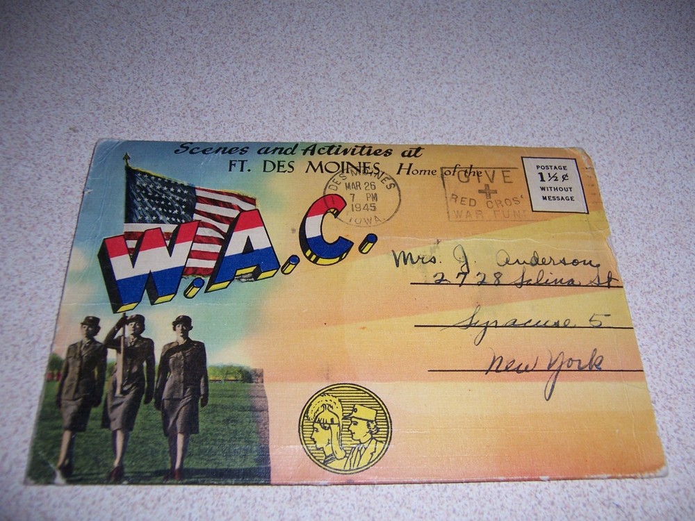 1940s WWII FORT DES MOINES WAC WOMENS ARMY CORPS LINEN POSTCARD FOLDER