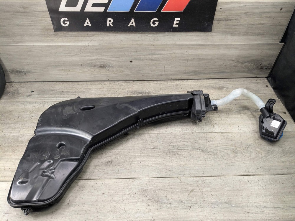 OEM BMW F97 F97 X3 X4 X3M X4M Windshield Wipe Washer Bottle Tank Reservoir