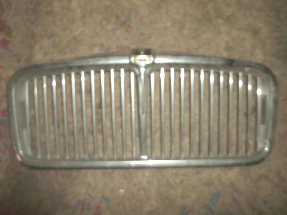 Vintage Jaguar XJ6 Grille
