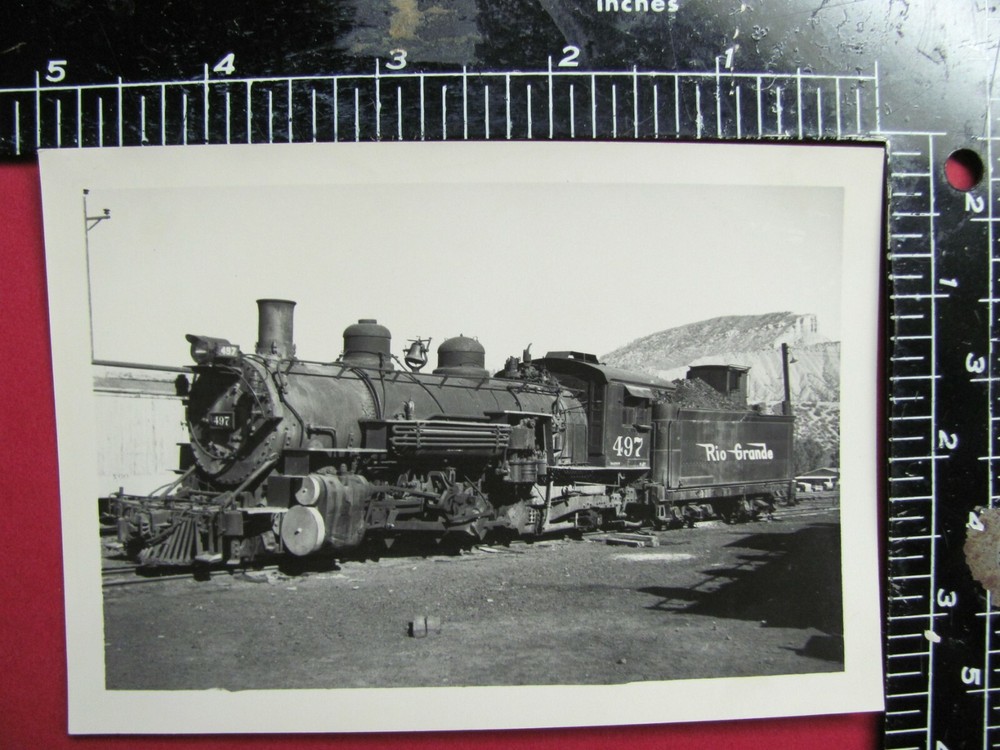 B&W PHOTO of DENVER & RIO GRANDE WESTERN RAILROAD LOCOMOTIVE #497 DURANGO CO