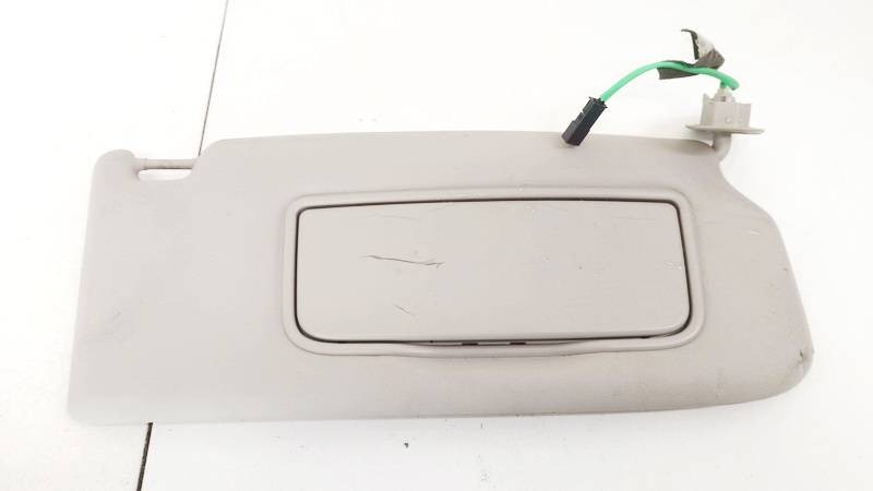 2005 Volvo S40 Used Sun Visor with Light Mirror Clip OEM 2313131-09