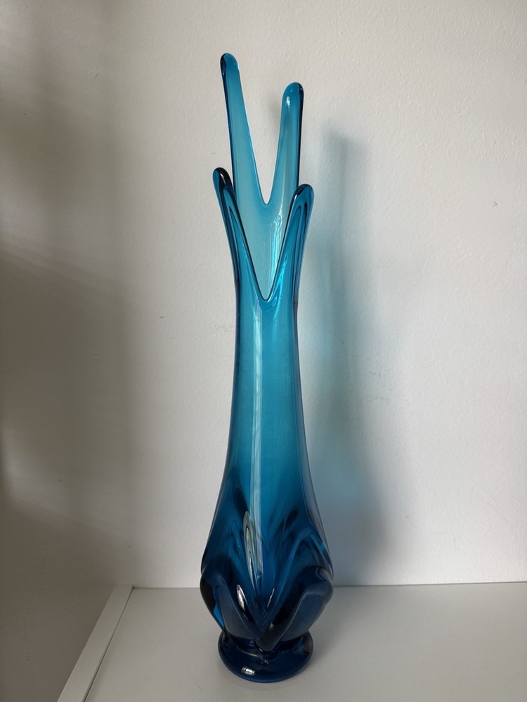 Vintage MCM 18,5” Viking Teal Bluenique Blown Art Glass Swung Vase Four Foil
