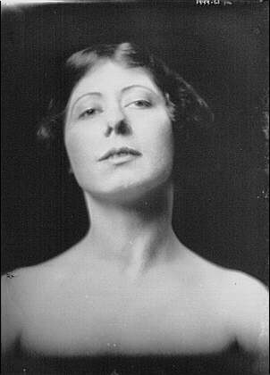 Illingsworth,Miss,dancers,performers,faces,women,portraits,Arnold Genthe,1917