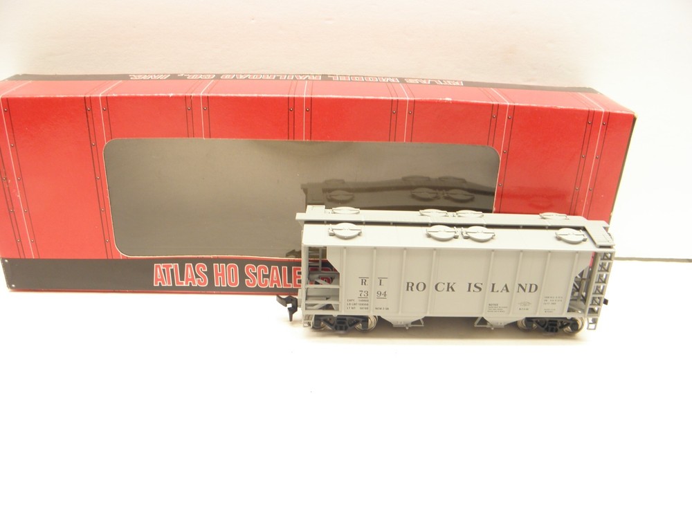 Atlas Ps-2 Coverd Hopper -Rock Island #7394 - Ho Scale