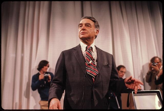 Photo:Edwin H. Land 1971 Polaroid Founder Presentation Portrait