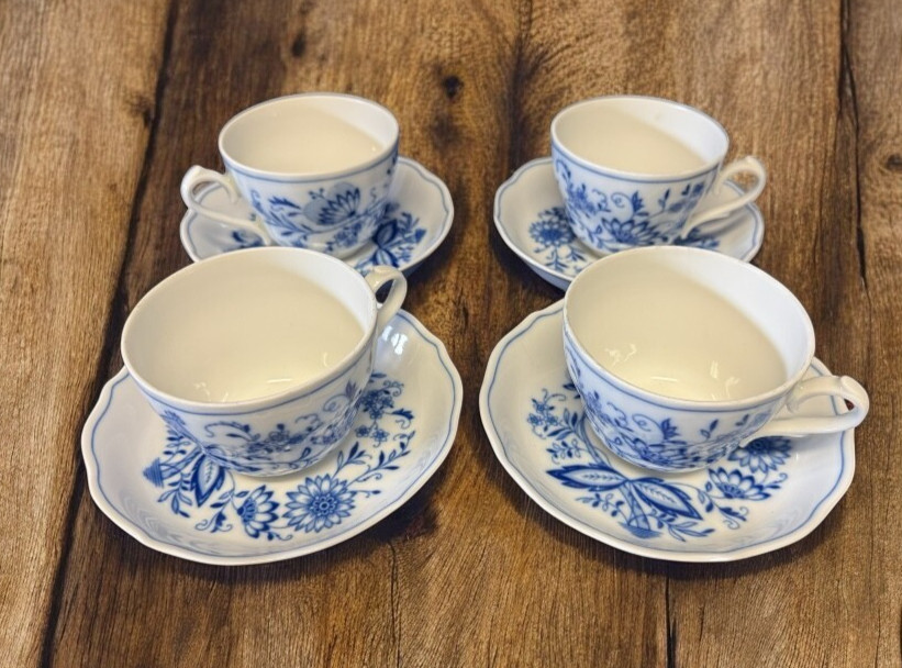 TIRSCHENREUTH BLUE ONION Set of 4 Cup & Saucer 2 1/4