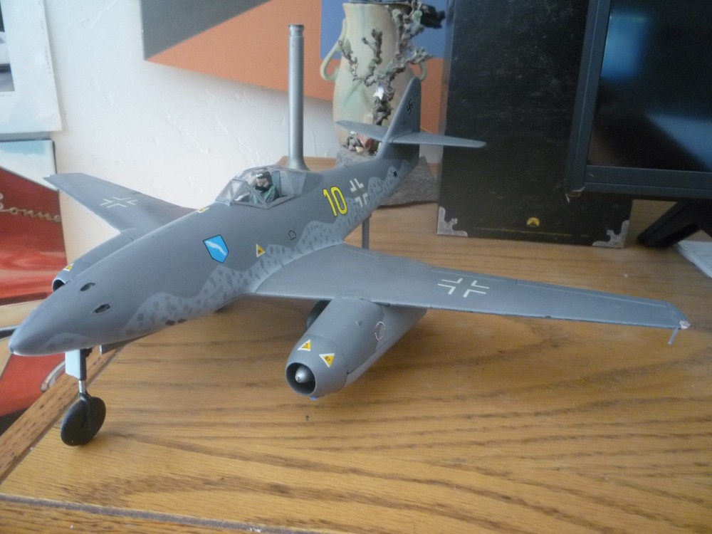 Vintage Revell Messerschmitt Me 262  built 1/32