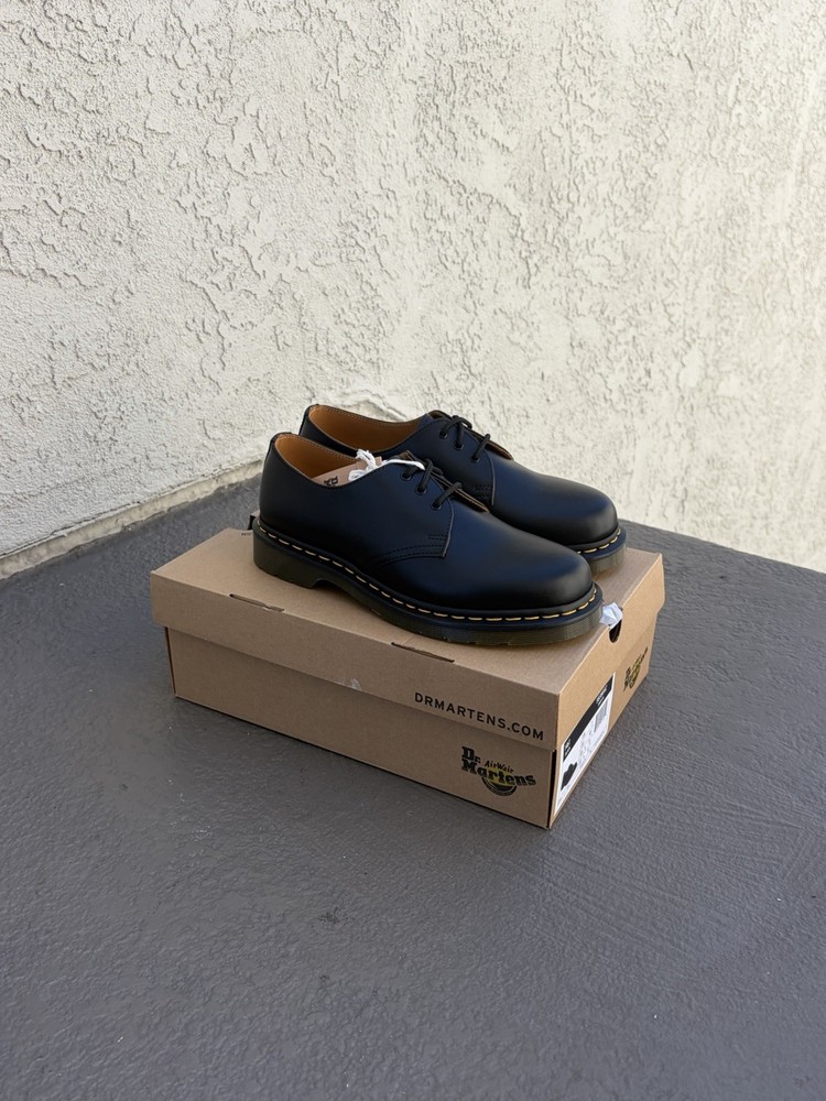 Brand New With Box Dr. Martens 1461 Black Smooth Leather US Mens 8