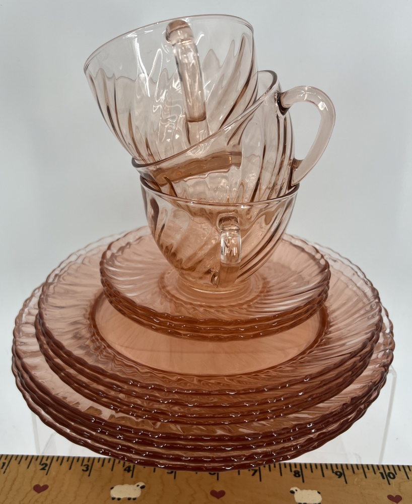 Arcoroc Rosaline Pink Swirl Depression Glass Plates Cup Made In France Set of 14