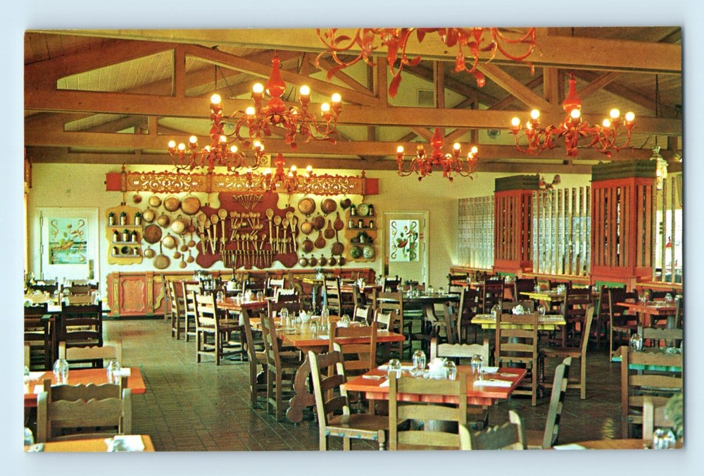 Gallup New Mexico El Reposo Restaurant Ramada Inn Southwestern Bar Postcard C6