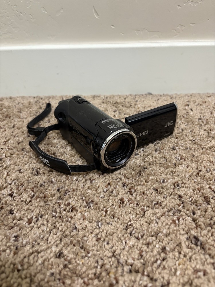 JVC Everio HD Camcorder GZ-HM35BU TESTED with Battery