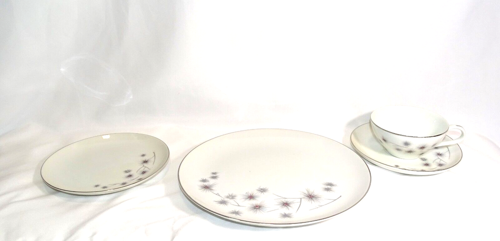 Mcm Platinum Starburst Creative Fine China 4-4 Piece Place Settings 1950’s NIB
