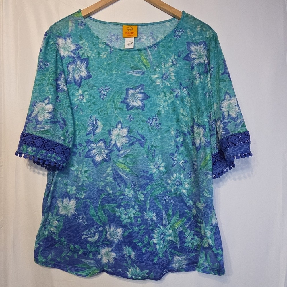 Ruby Rd Women 2X Blue Green Floral Top Crochet Trim Short Sleeve Plus