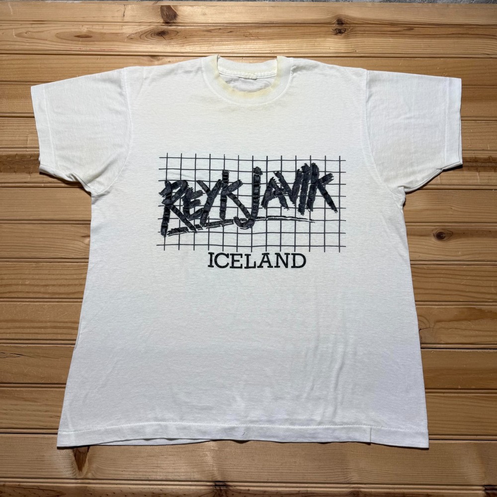 Vintage 80s Reykjavik Iceland Grid Tourism Graphic Souvenir T-Shirt - Medium