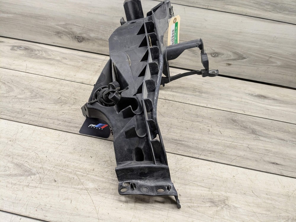 13-17 OEM AUDI A5 S5 RS5 Front Left Driver Headlight Lamp Support Bracket