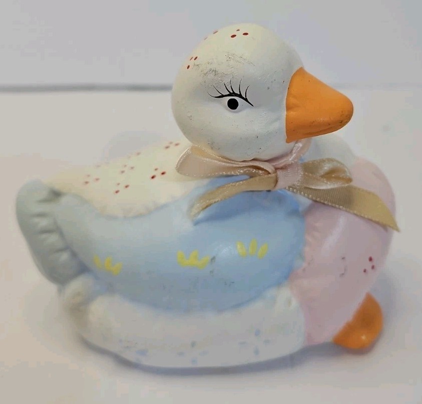 vintage ceramic duck with quilt pattern