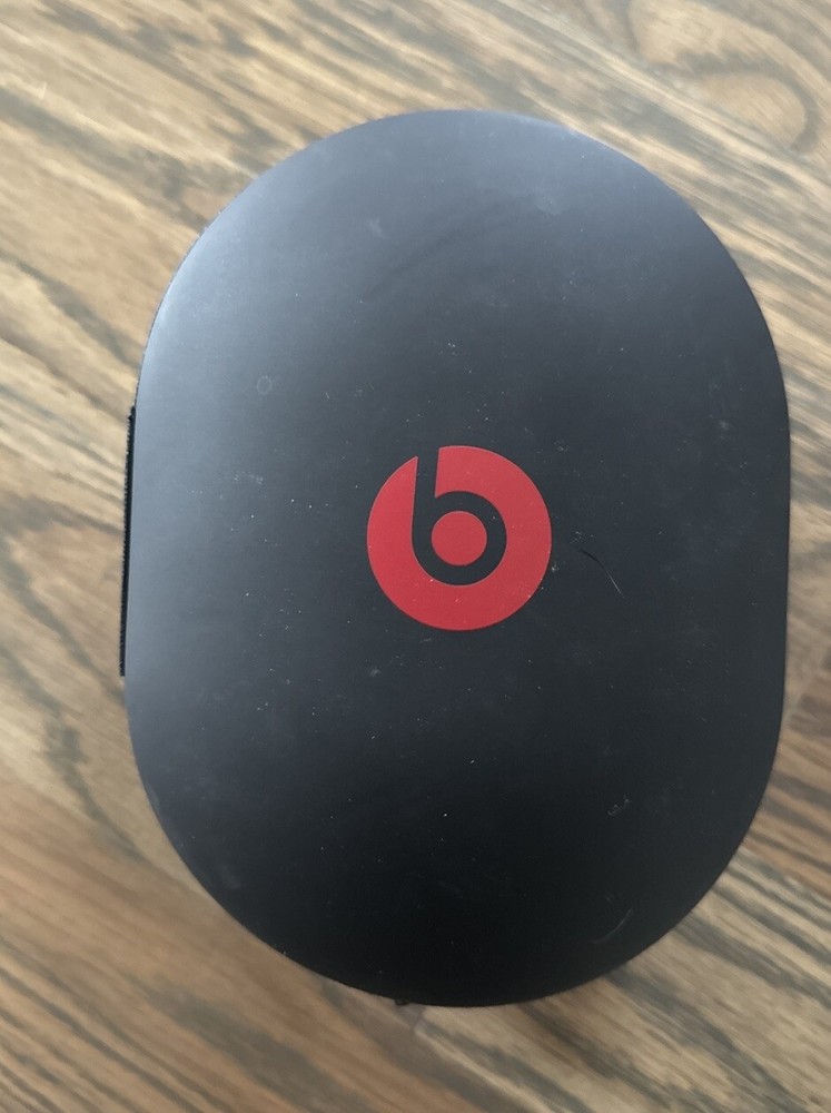 Hard Case / Carrying Bag For BEATS STUDIO 3 Headphones. Case Only.