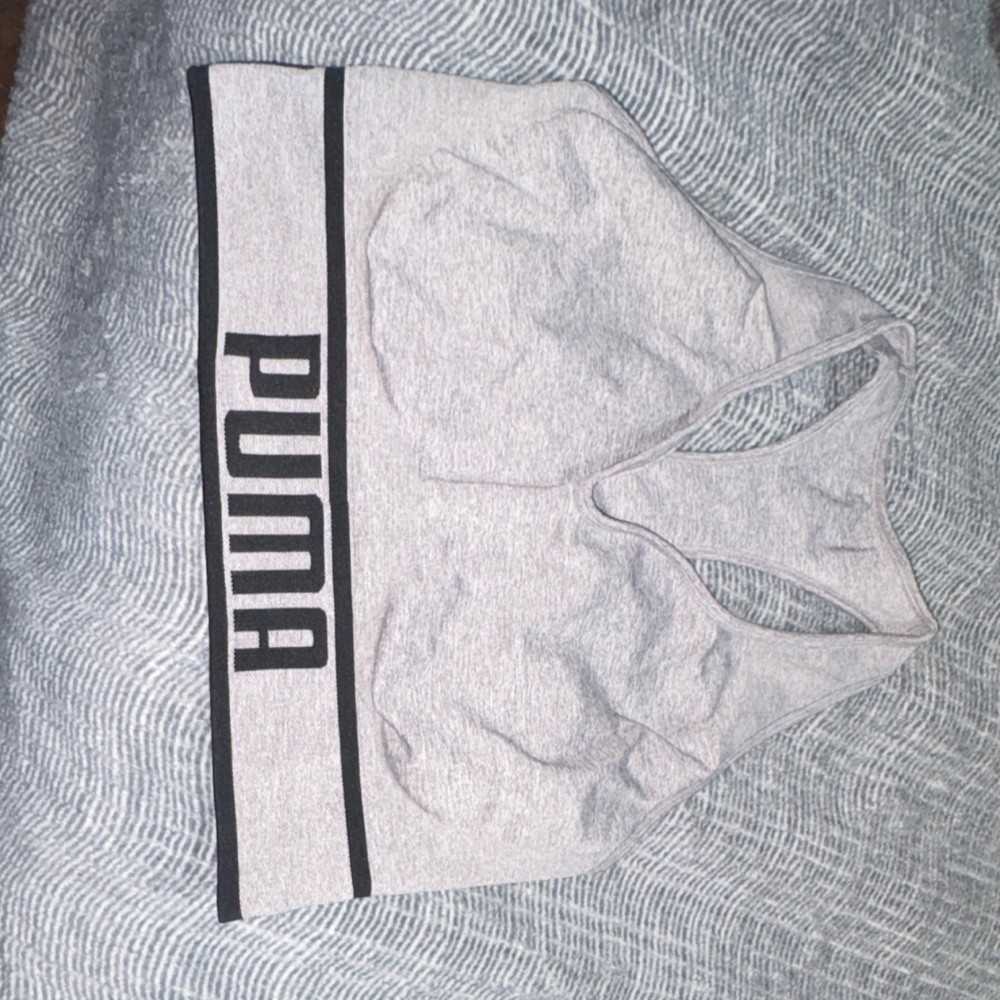 PUMA Women's Gray Black Racerback Sports Bra Logo Pullover Activewear