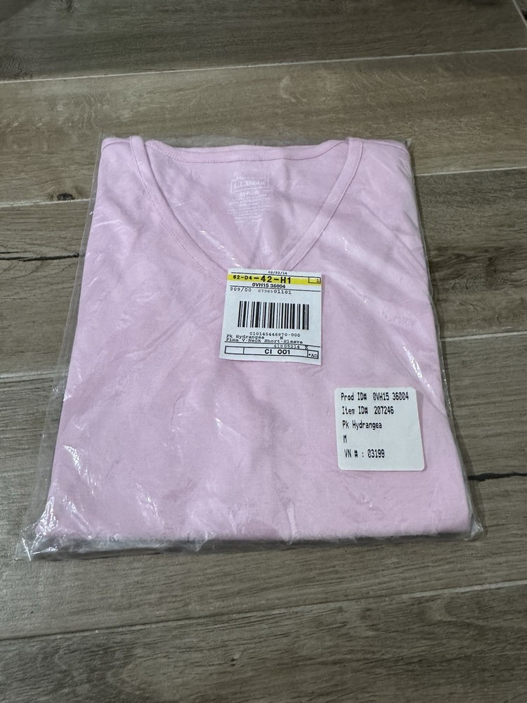 LL Bean Pink Hydrangea Medium Women’s Pima V-Neck Short Sleeve 2014 - Brand New