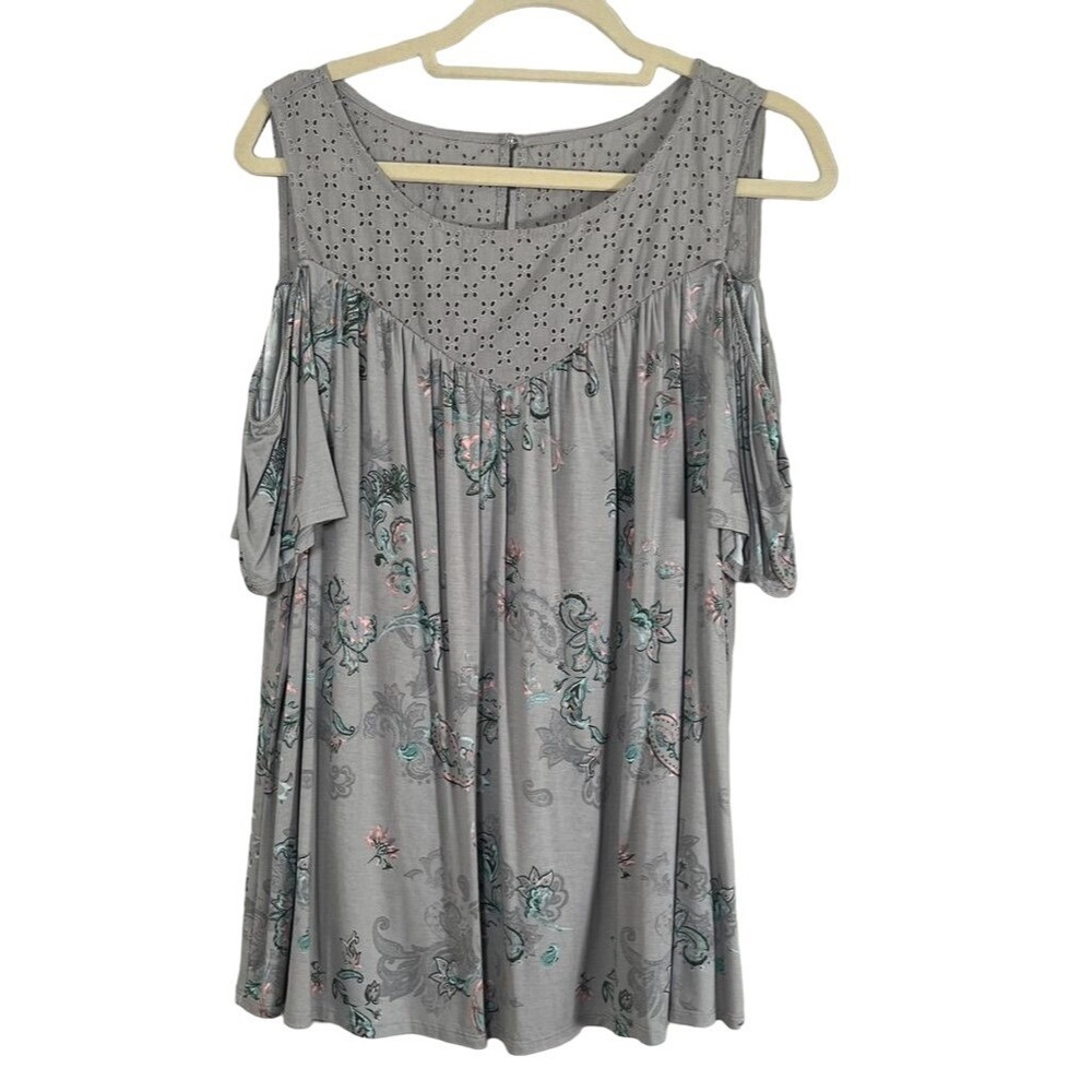 Torrid Top Women 18 Gray Round Neck Pullover Cold Shoulder Pink Floral Lace