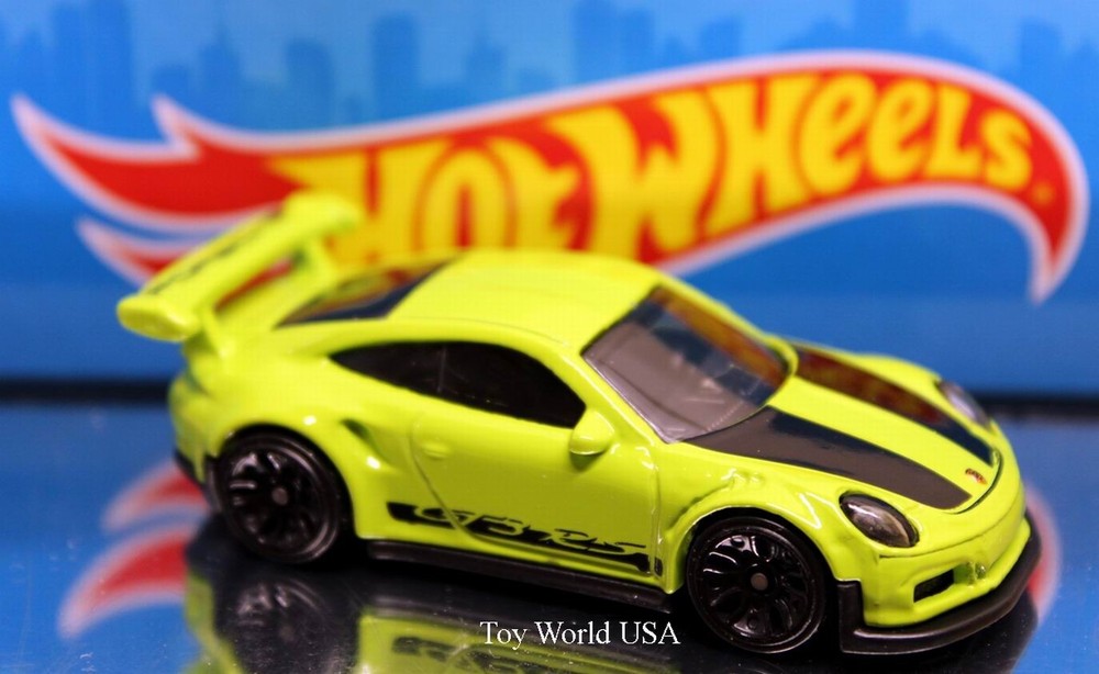 2023 Hot Wheels Multi Pack Exclusive Porsche 911 GT3 RS lime-green