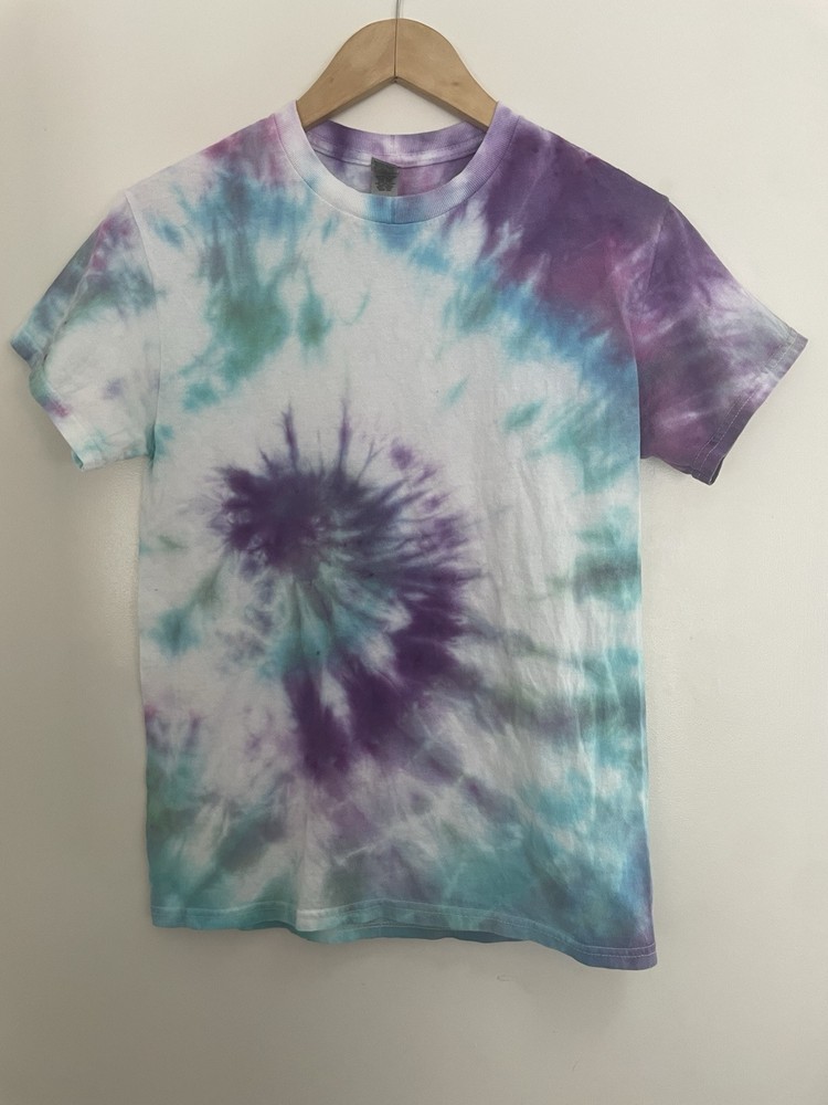 Gildan Adults Cool Tie Dye 100% Cotton Crewneck Short Sleeve Shirt Purple Blue S