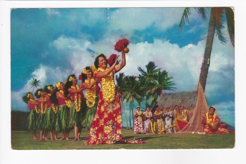 Hula Dancers At Waikiki Hawaii Chrome Postcard