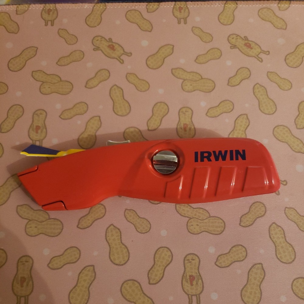 Irwin Self Retracting Safety Utility Knife With Ergonomic Grip And Blade Cutter