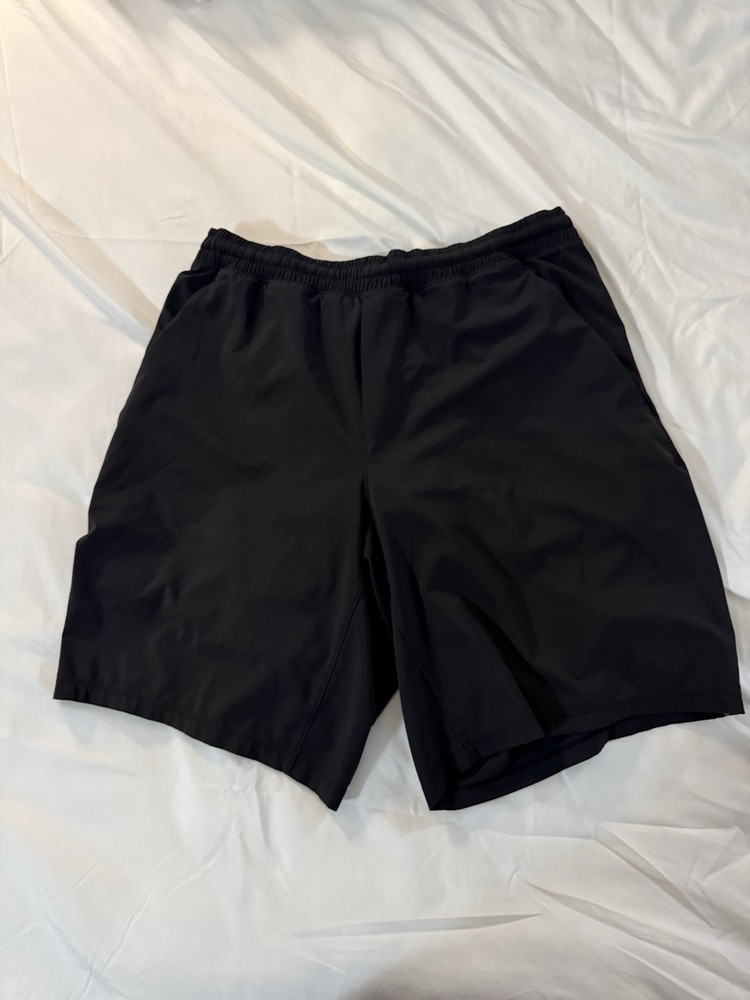Lululemon Men’s Pace Breaker Shorts 9” Inseam Black Lined Large L