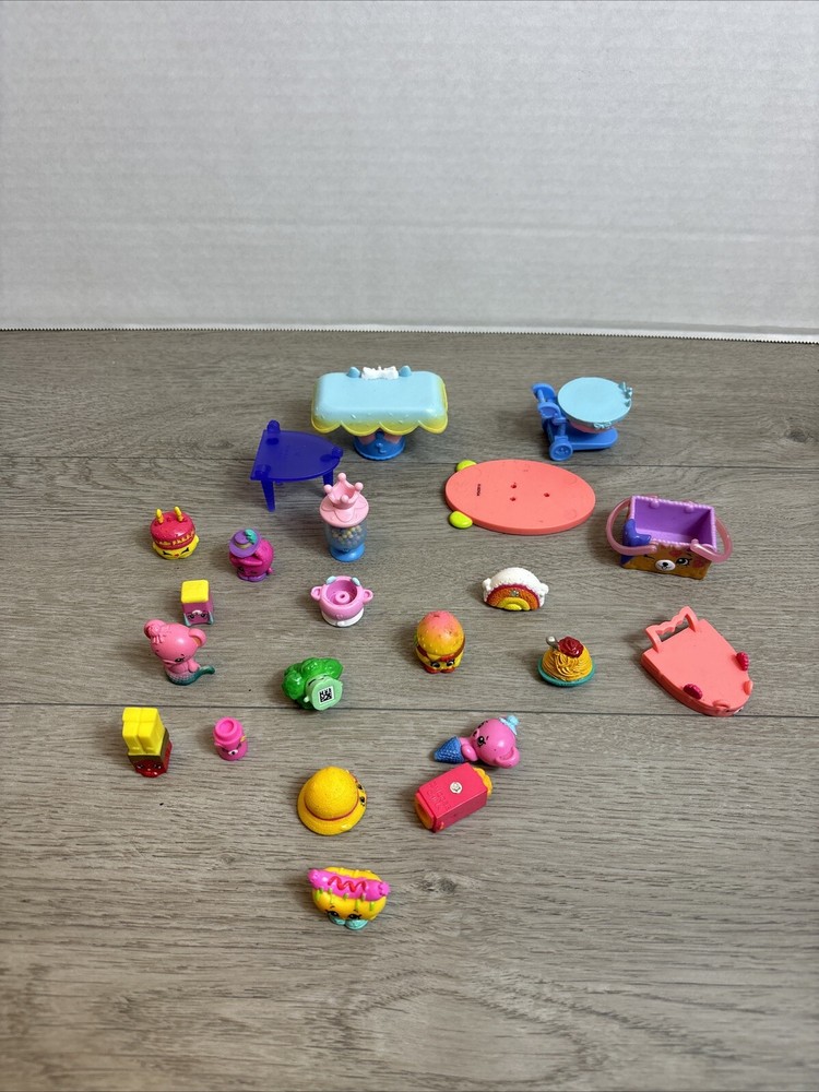 Shopkins Lot Over 20 Pieces Random Pieces