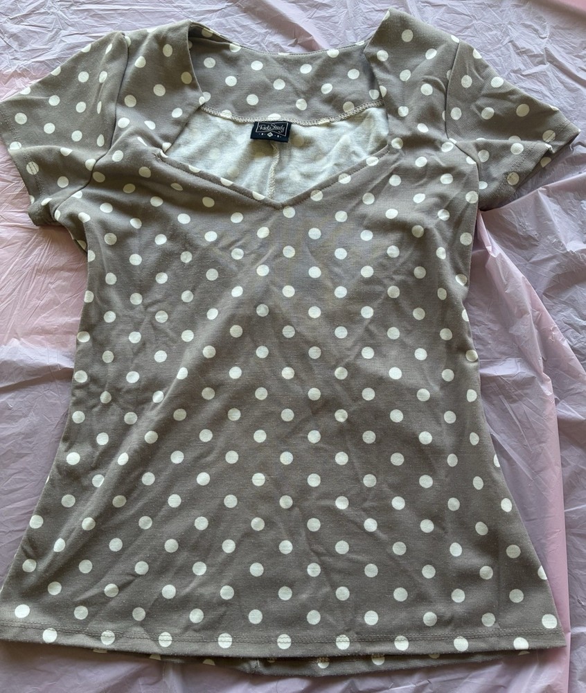 Rock Steady Women’s Gray White Polka Dot V-Neck Cap Sleeve Top Pinup Retro Sz XL