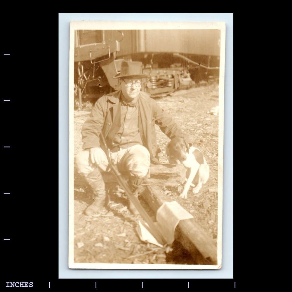 Old Vintage Photo MAN WITH DOG AND HUNTING RIFLE 1924