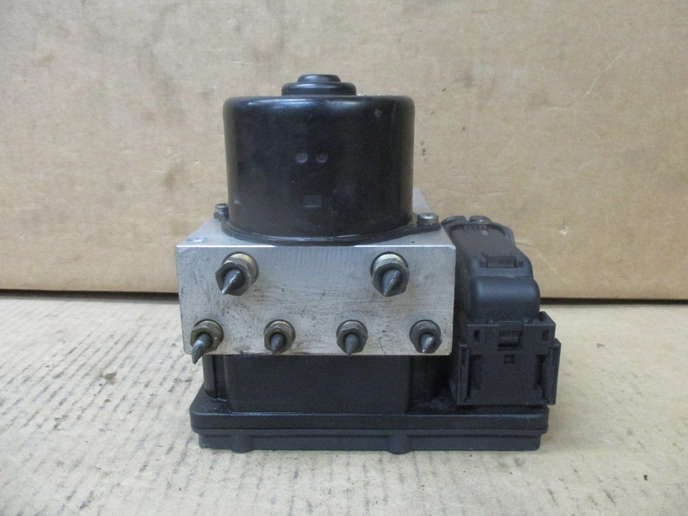 2008-2011 Nissan Armada ABS Pump Anti Lock Brake Module 47660-zr20b RL
