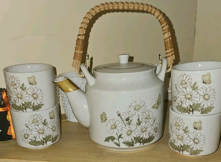 Vintage Japanese Tea Set Teapot 5 Cups Peacock Floral Bamboo Handle