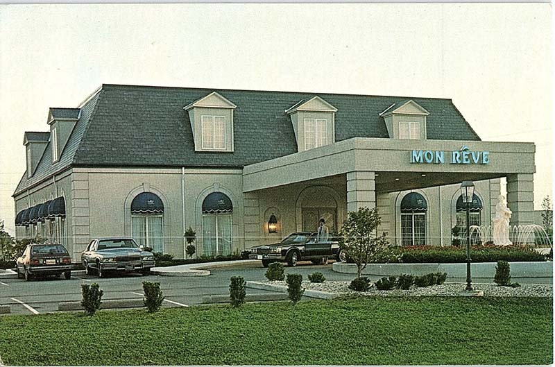 Postcard RESTAURANT SCENE Indianapolis Indiana IN m/09 AJ2841