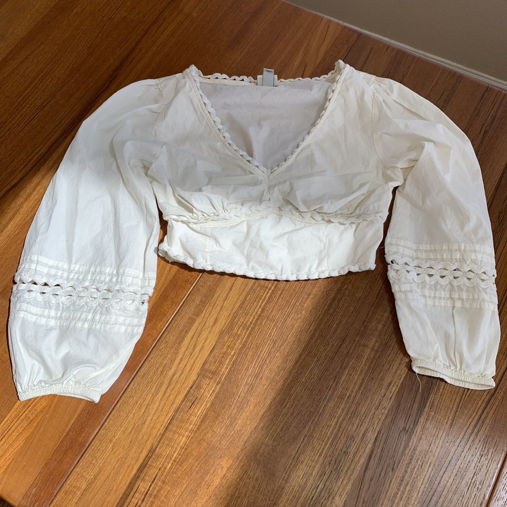 A New Day Long Sleeves V neck Boho Cottage Core 100% Cotton Crop Top Sz S