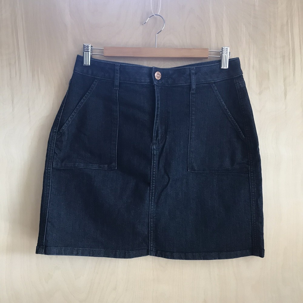 LOFT Denim A-line Skirt Dark Wash Size 6 Patchwork Pockets EUC Slimming