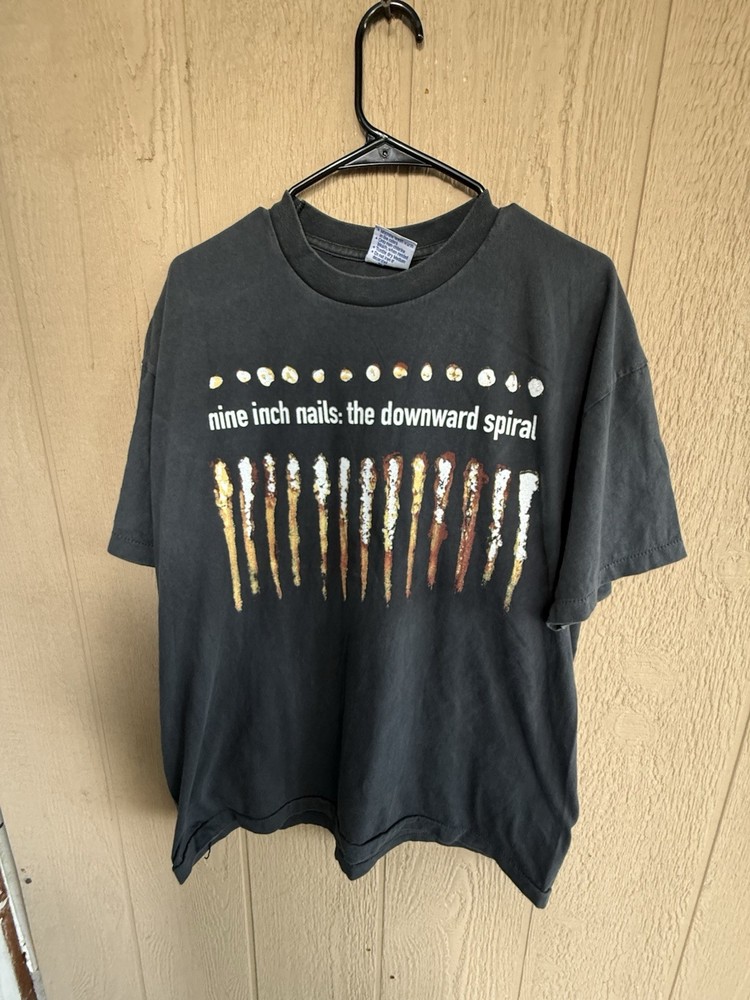 Vintage Nine Inch Nails 'The Downward Spiral' T-Shirt SZ XL REPRINT