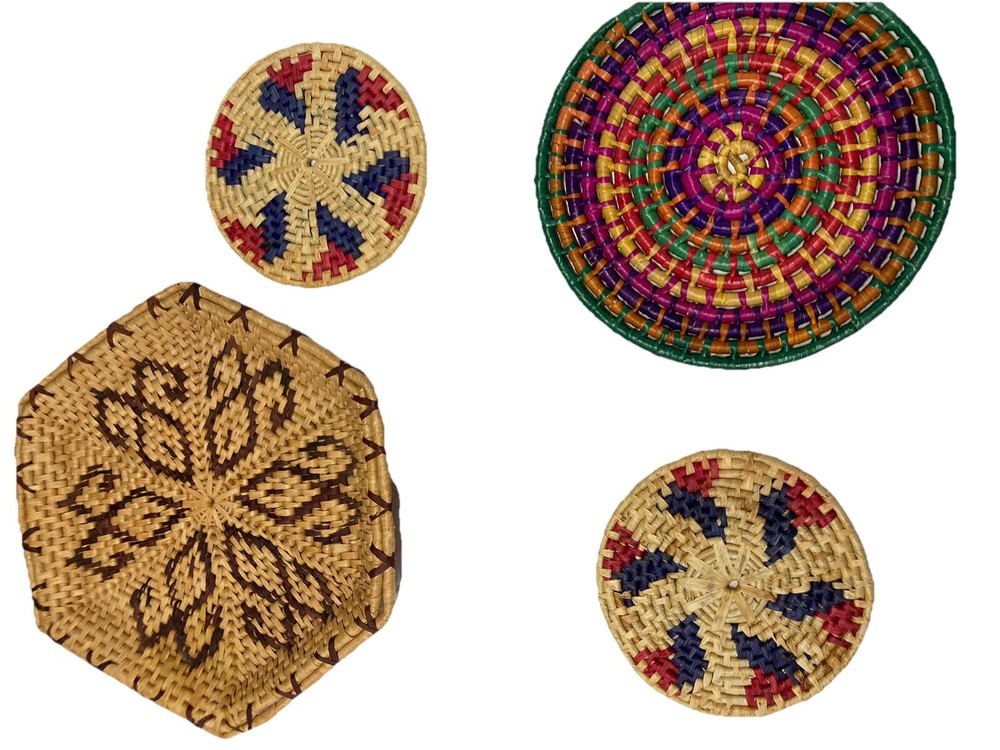 Set of 4 Woven Straw Rattan Trivet Wall Hanging Place Mats Colorful 12”