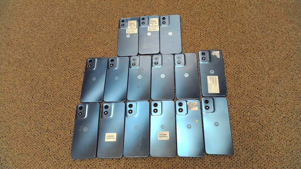 Lot of 15 Non-Working Motorola Moto G Play 2024 XT2413 Cell phones for Parts