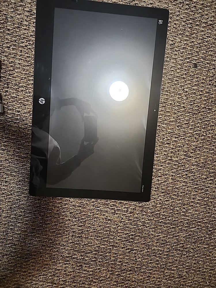 HP - Pavilion 23