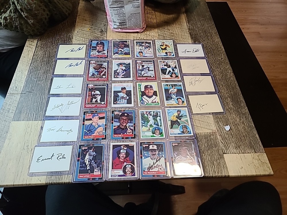 (32) Huge Autograph Lot **NM+** Stars, Pre-Rookies, Commons