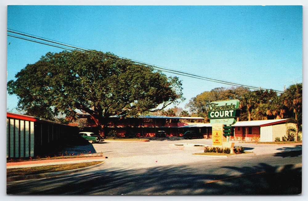 St. Augustine Florida FL Fountain Court Motel Cars Vintage Photo Postcard USA