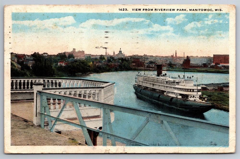 Steamer Riverview Park Balcony Skyline Manitowoc WI C1930 Postcard G9