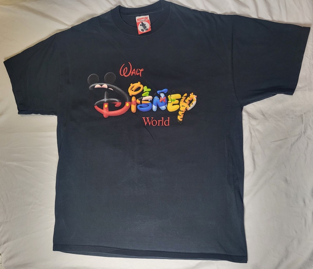 Vintage 90s Mickey Inc  Walt Disney World T-Shirt Size XLarge Made In USA
