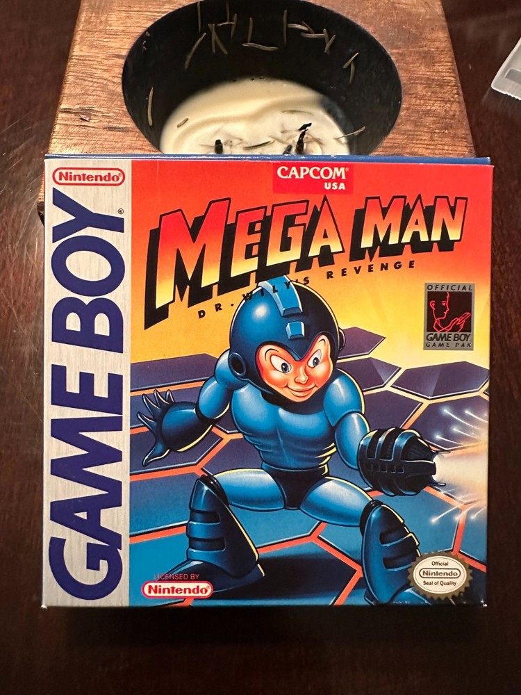 Mega Man: Dr. Wily's Revenge Complete in Box Authentic Tested