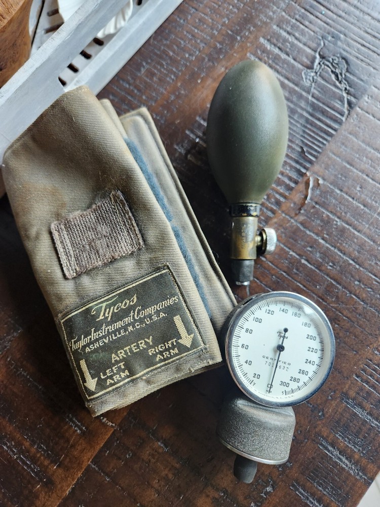 Antique Tycos Taylor Instrument Companies Blood Pressure Cuff Gauge Parts